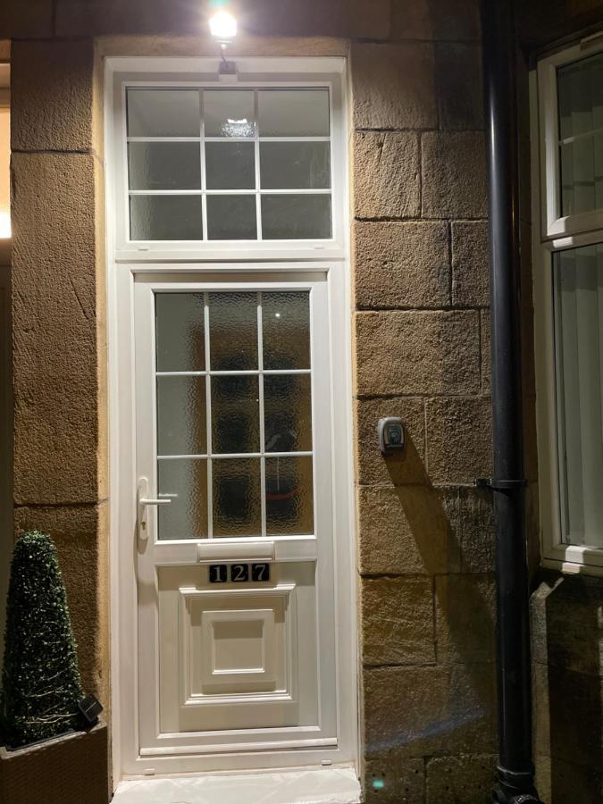 Hla Holytown Apartment Mossend Exterior photo